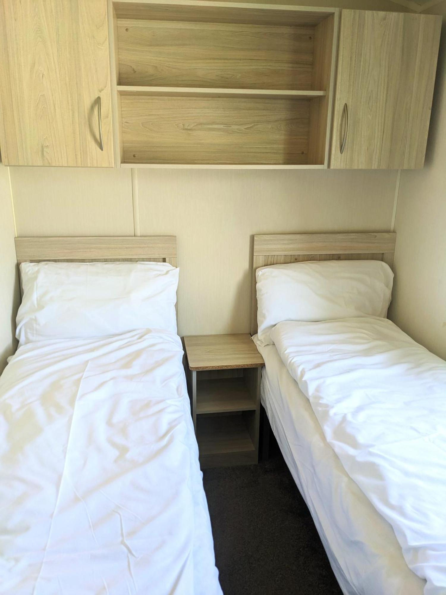 Large 4 Person Couples And Family Caravan In Newquay Bay Resort ภายนอก รูปภาพ
